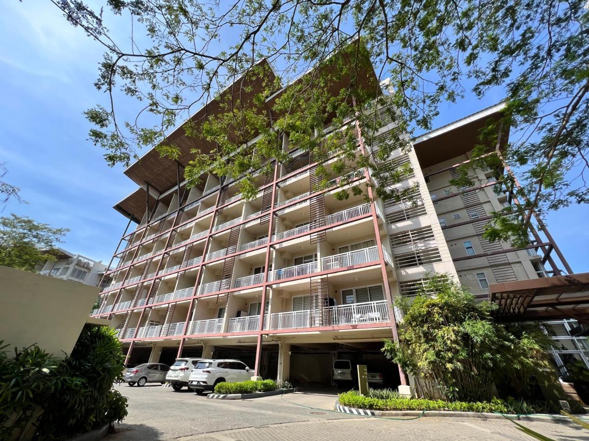 Bonel Condo At Pico De Loro Cutad Eksteriør bilde